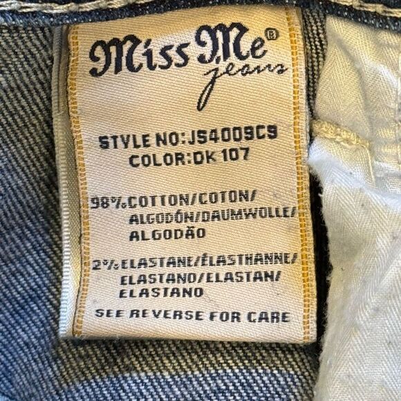 Miss Me Rhinestone Studded Dark Wash Denim Casual Capris - Picture 8 of 8